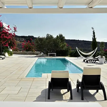 Paros Sleeps 12 Pool Air Con T478601 *