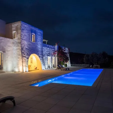 Paros Sleeps 12 Pool Air Con T478601